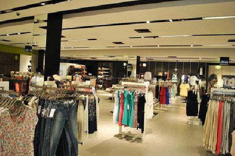 得荣商场里的店面怎么装修？